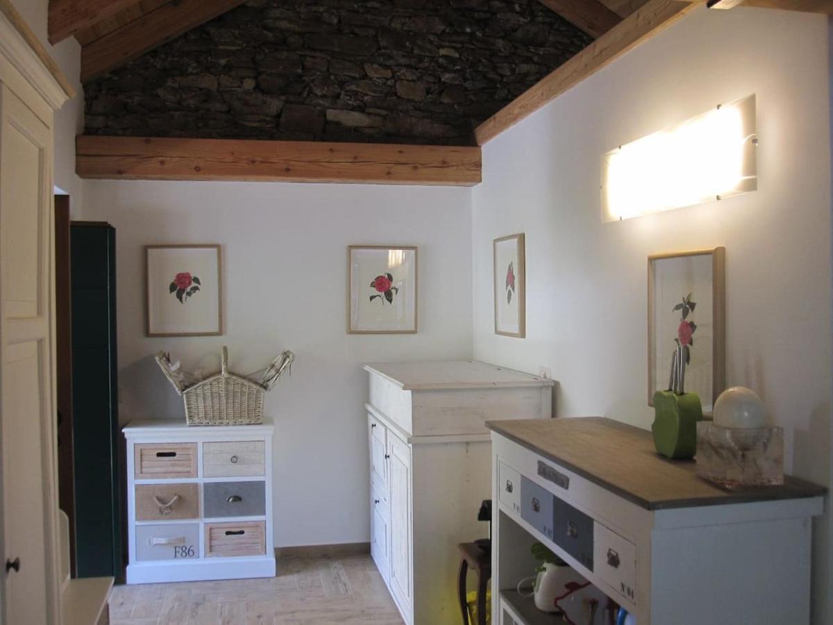 La Camelia D'Oro Apartment Oggebbio Exterior photo