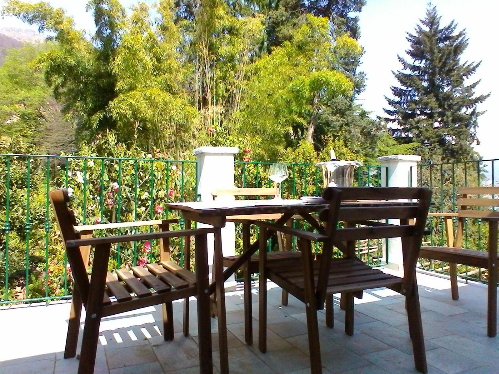 La Camelia D'Oro Apartment Oggebbio Exterior photo